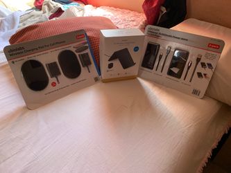 Wireless charge stand 2 pk each set $30