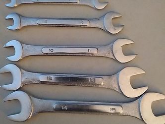 Double Open-End Metric Wrenches — used