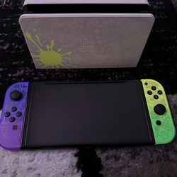 Nintendo Switch OLED Splatoon Edition