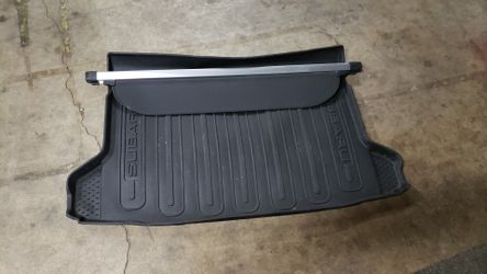18 Subaru Forester Drop Pull Down Black Cargo Cover Shade Roll OEM and hard plastic floor mat