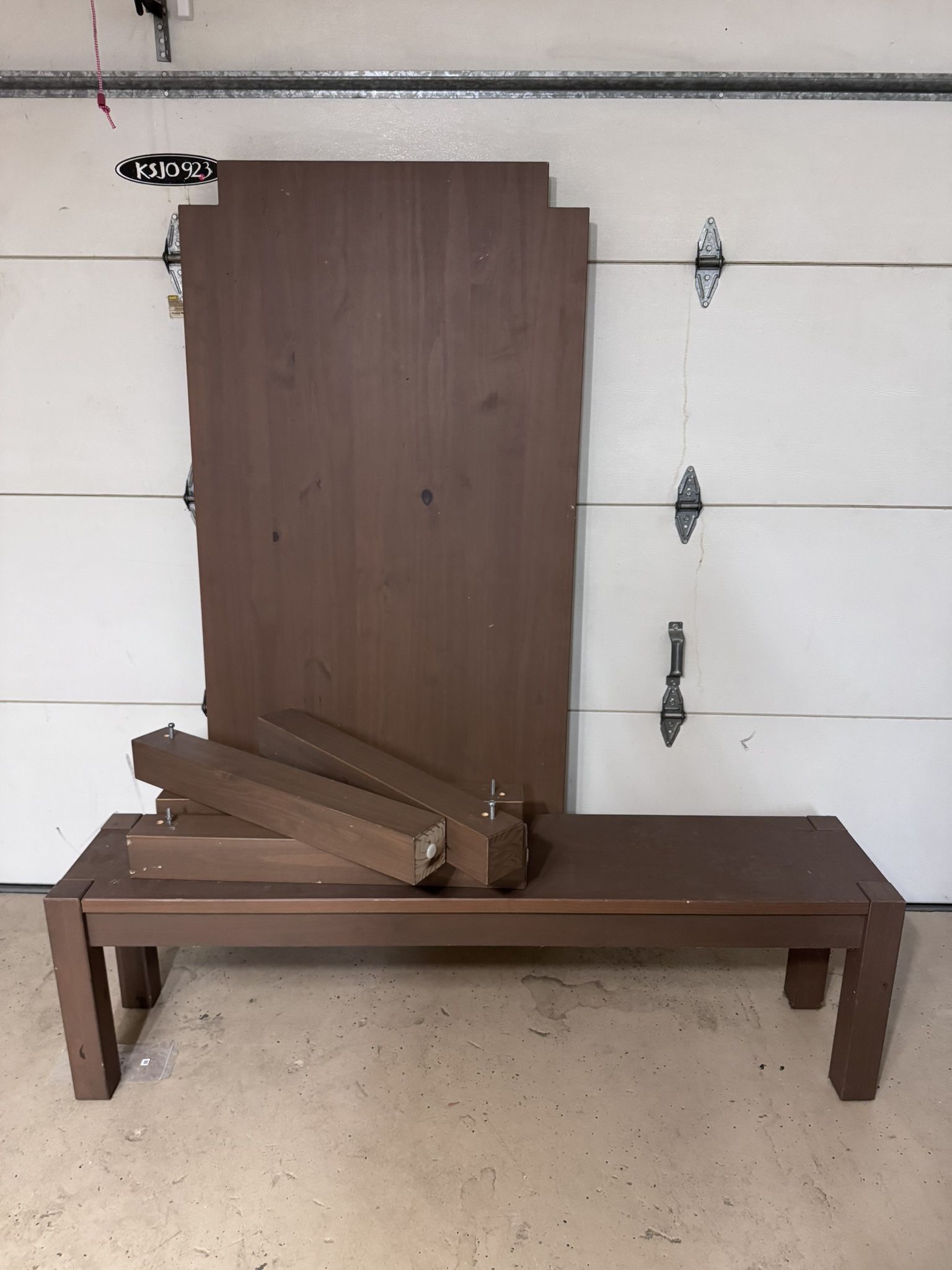 Bodarna Solid Wood Table