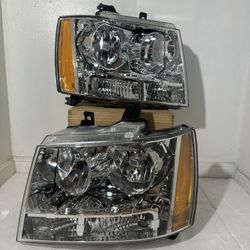 Chevy Tahoe Suburban 1(contact info removed) Avalanche Headlight Year 2007-2014