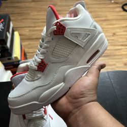 JORDAN RETRO 4 RED METALLIC 
