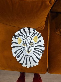 Z Gallery Lion Mane Hanging Face