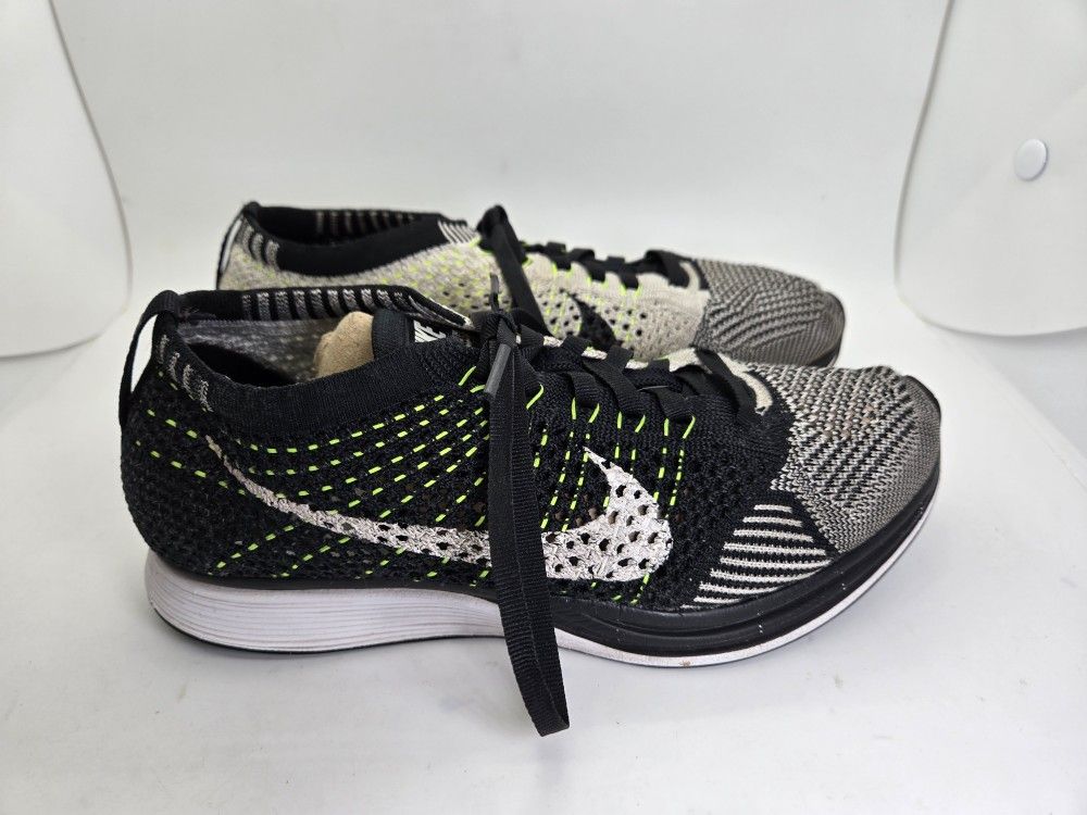 Nike Flyknit Racer Shoes Men's 5 Black White Volt Running Athletic Gym Sneakers