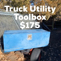 Truck Utility Toolbox $175 - Corrales 