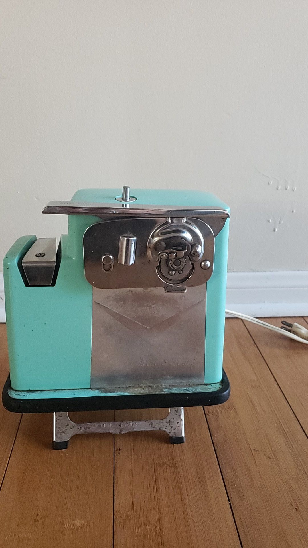 Electric Can Openers for sale in Boxley, Indiana