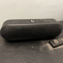 Beats Pill