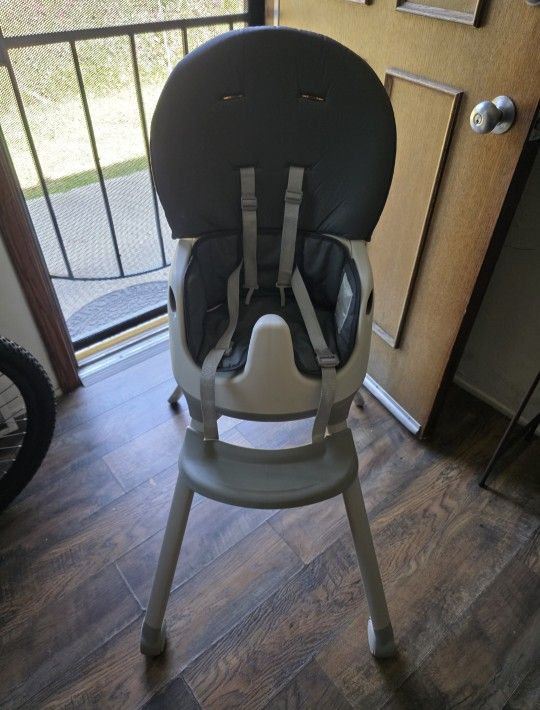 Graco High Chair 7 In 1 $40