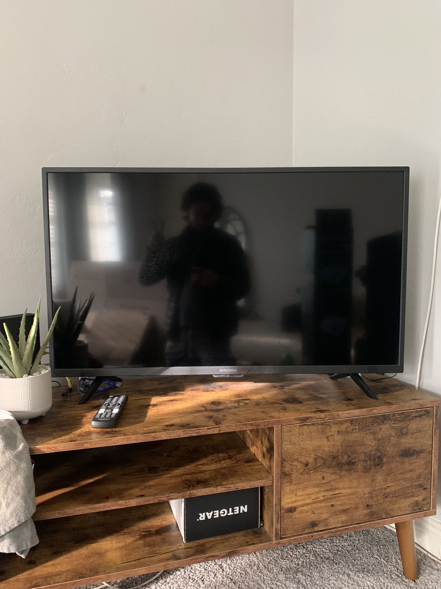 Insignia 40” LED TV with Remote
