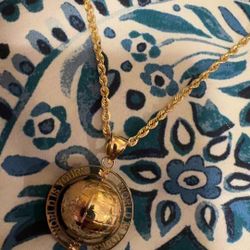 10k World Is Yours Pendant & Rope Necklace 