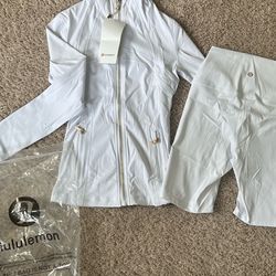 Lululemon (size 2)