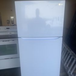 Kitchen Package Refrigerator, Stove, Dishwasher, Washing Machine, Dryer