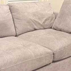 Furniture - Couch