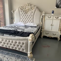 Royal Bedroom Set