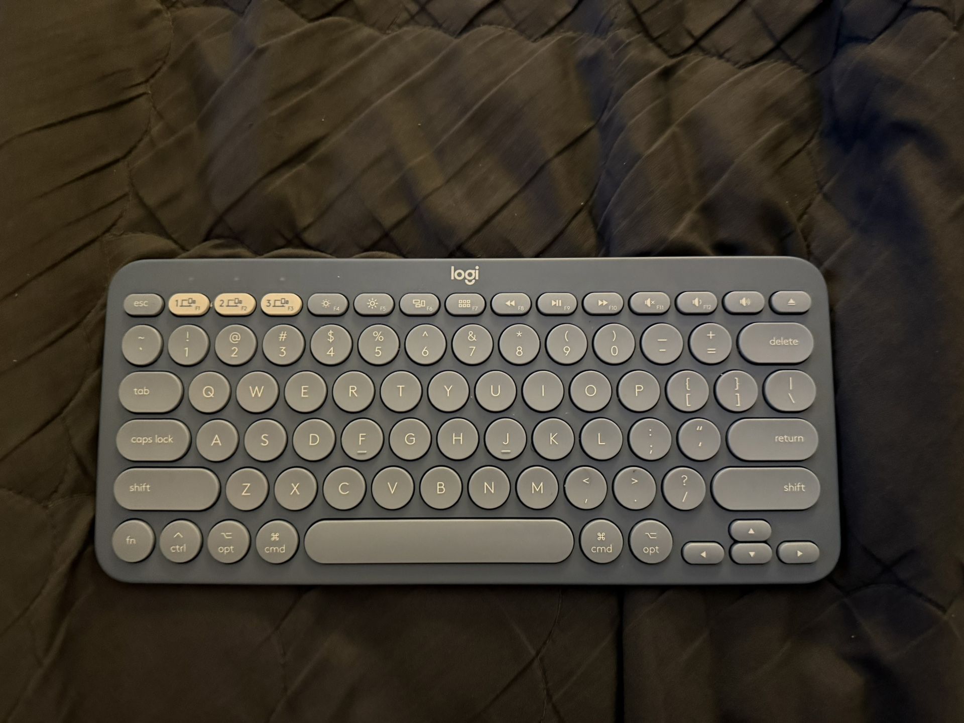 Logitech K380