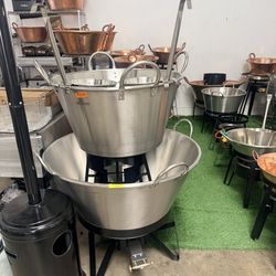 Cazos de cobre o de Accero, quemadores, comales, sombreros, Parillas, planchas i mas