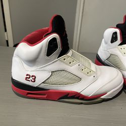 size 9, Air Jordan Retro Five fire red 2013