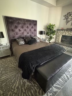 King bedframe and mattress