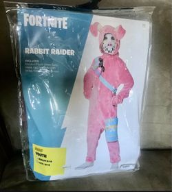 Halloween costumes & masks