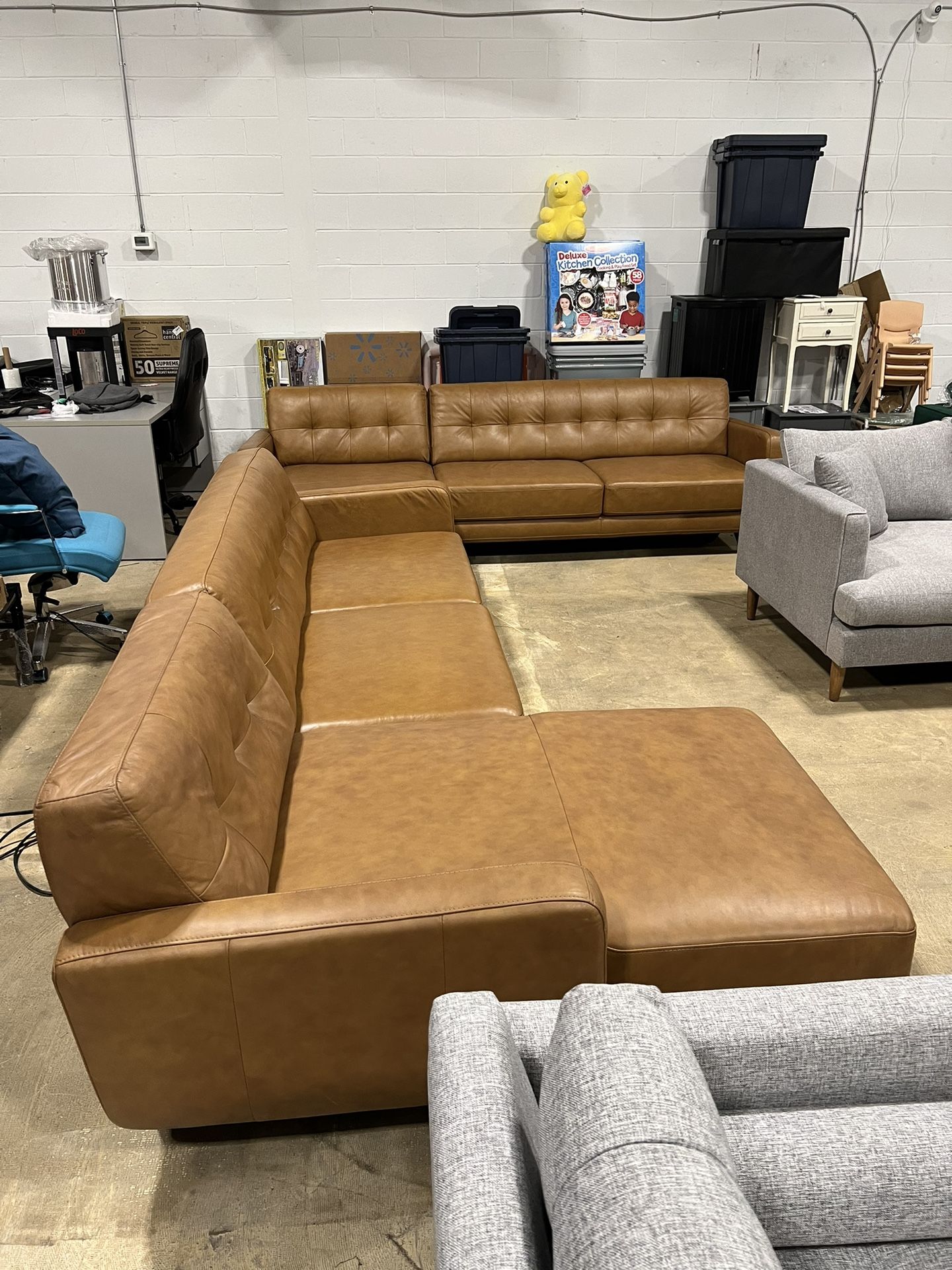 Cassie Tan Leather Sectional Sofa Left Facing Chaise