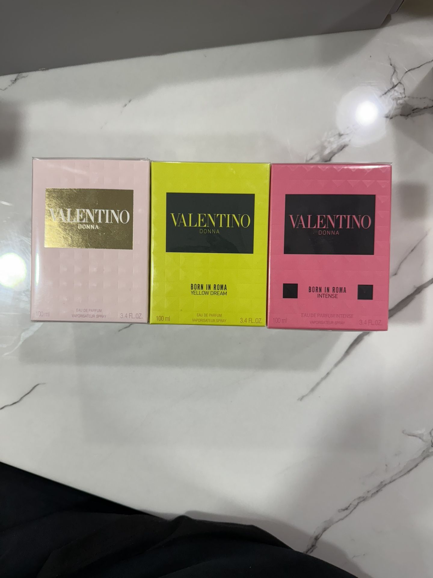 Designer perfumes whole sale or single DM