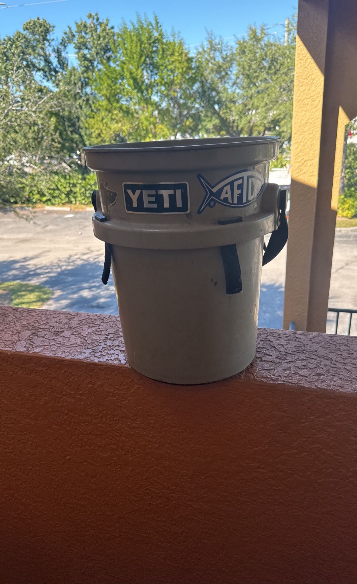YETI Coolers Camping Equipment Other Loadout 5 Gallon Bucket W/O Used