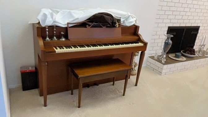 Howard by Baldwin, mid century spinet piano