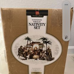 VINTAGE 2005 Member's Mark X-large 16 PC Hand Painted Porcelain Nativity Set