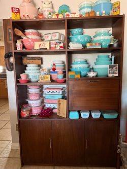 Hutch - Wall Unit or Entertainment Center
