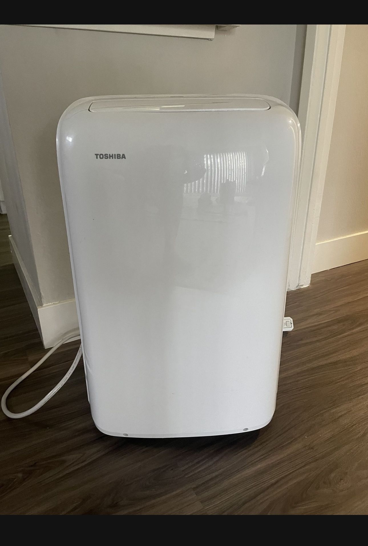 toshiba portable ac w/dehumidifier