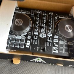 Roland mixer dj202