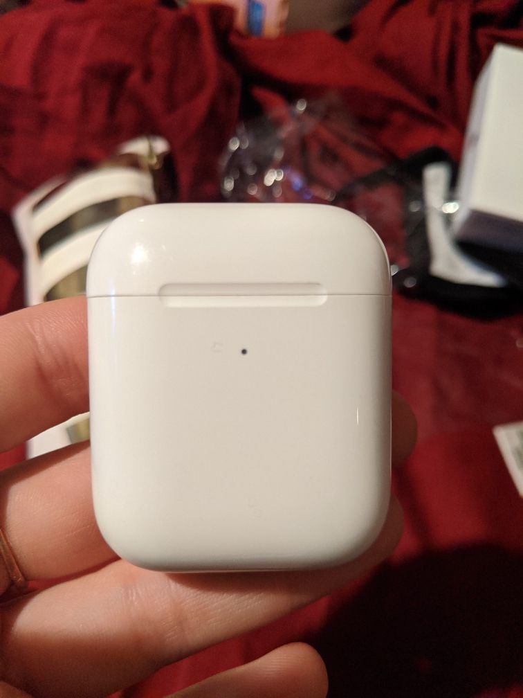 Airpod charging case generation 2