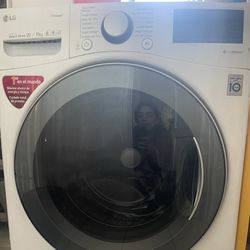 LG Washer/ Dryer In One 