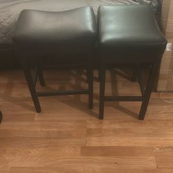 Metal Cushioned Stool