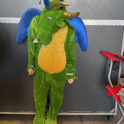 Halloween Costumes For Sale Dragon 5T New , Thomas The Train New Size 3-4, Transformers Size 5-6, Ninja Size 4-6.