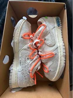 Size 8.5 Lot 31 off white dunks