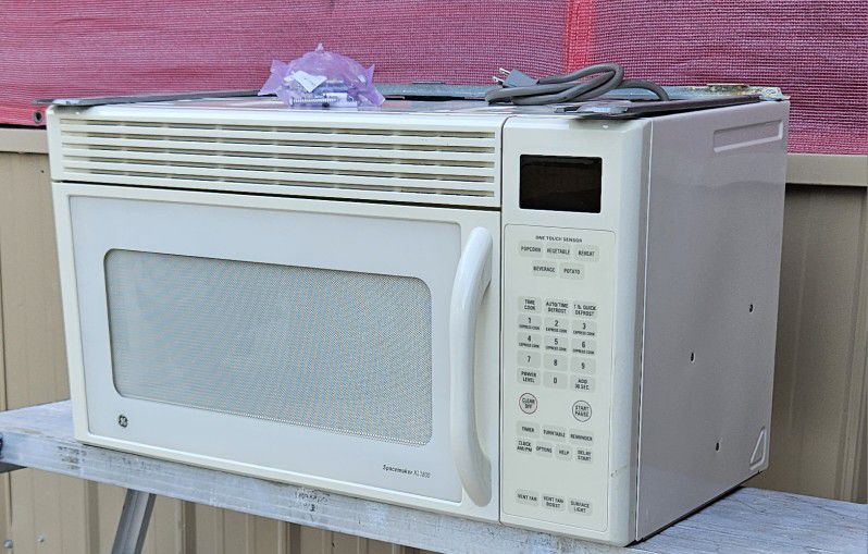 🔆🇺🇸"GE"🔆🇺🇸 Bisque Microwave in Great Condition 