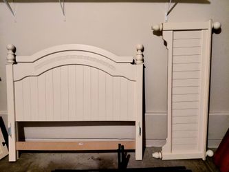 Queen headboard and footboard frame Willowton
