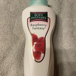 Body Fantasies Raspberry Fantasy 15 oz Body Wash New