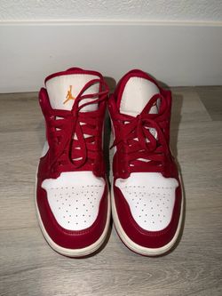 Dunks cardinal red