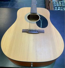 Jasmine Acoustic Guitar, Beautiful Condition!
