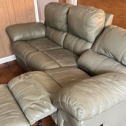 100% Fine Leather Double Recliner Couch 