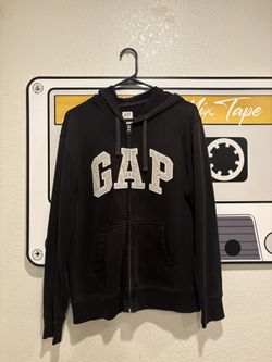 Men’s Gap Sweater