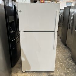 GE White  Top Freezer Fridge 33” Wide