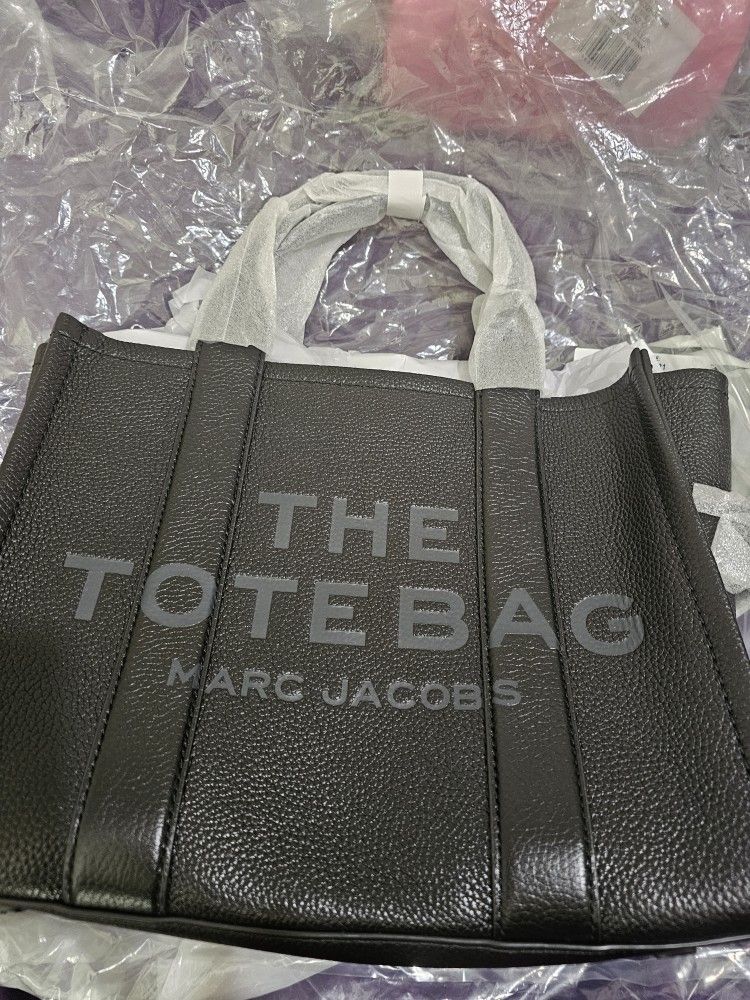 Marc Jacobs Leather Tote