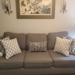 Sofa, Loveseat, Coffee Table and 2 End Tables