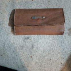 Women's Arrowhead Wallet 