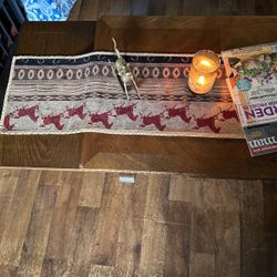 Extendable Solid Oak Coffee Table 