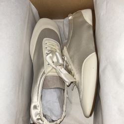 Women’s VIVAIA Ballet Sneakers Brand New